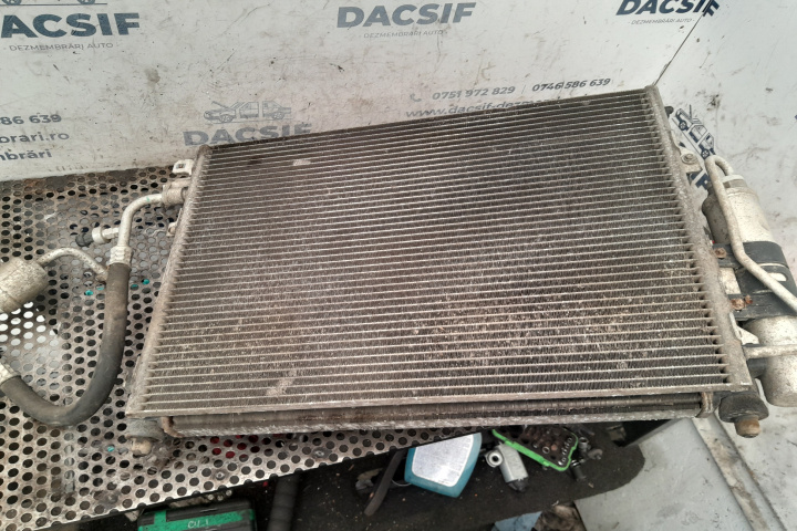 Radiator apa racire motor 1.6 MPI Dacia Logan [2004 - 2008] Sedan 1.6 MT (87 hp)