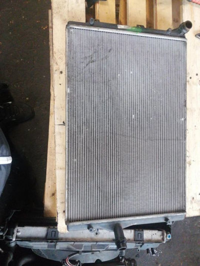 Radiator apa radiator răcire apa vw Passat b6 mot