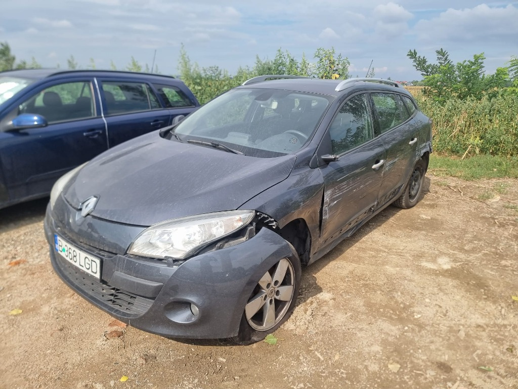 Radiator apa Renault Megane 3 2010 break 1.5 dci K9K837