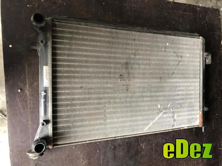 Radiator apa Seat Leon 2 (2005-2013) 1.6 benzina 1k0121251p