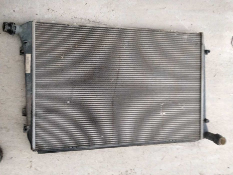 Radiator Apa Volkswagen Passat B6 2.0 BMP 140 CP