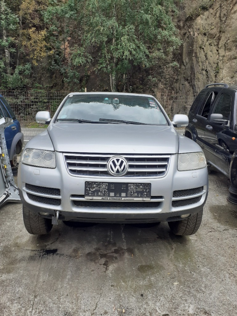 Radiator apa Volkswagen Touareg 7L 2004 SUV 2.5