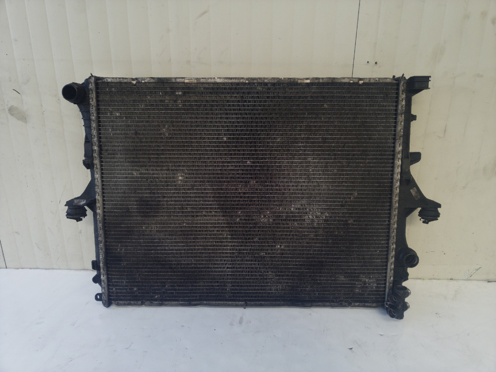 Radiator apa Volkswagen Touareg an 2009 cod piesa 7l6121253b