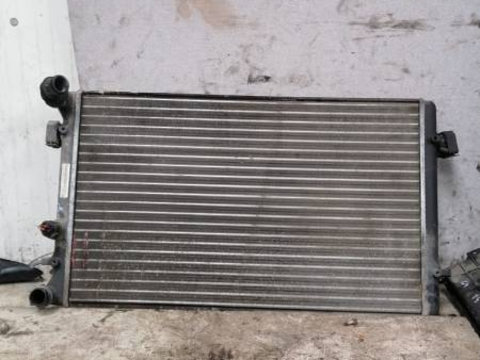 Radiator apa Vw golf 4 1.6 benzina 1j0121253n