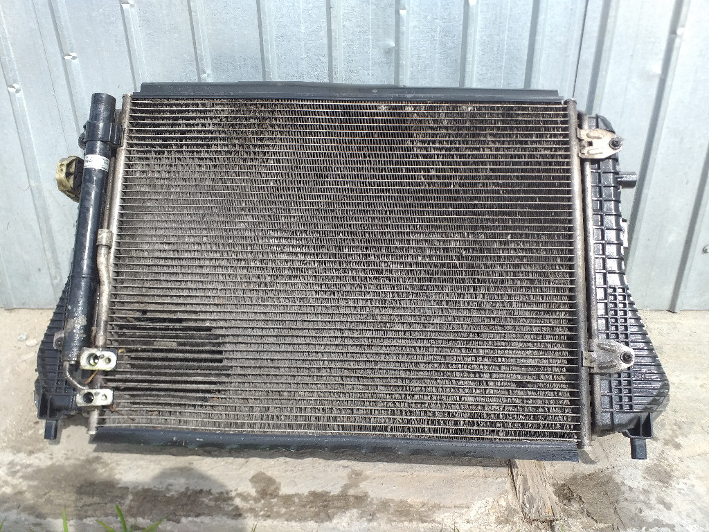 Radiator Apa VW Passat B7 2.0 TDI