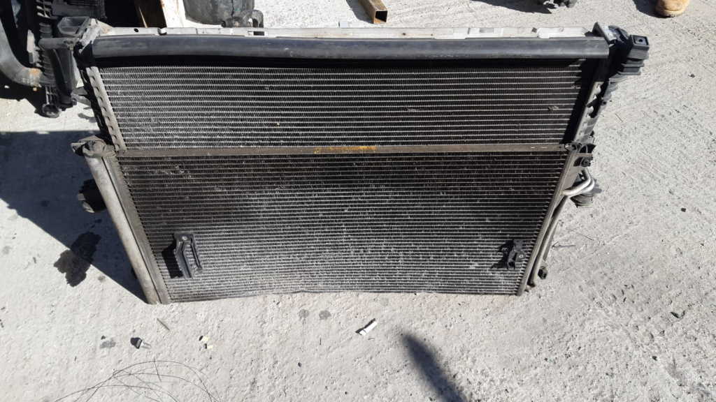 Radiator apa VW Touareg Audi Q7 cod 7lo121253a