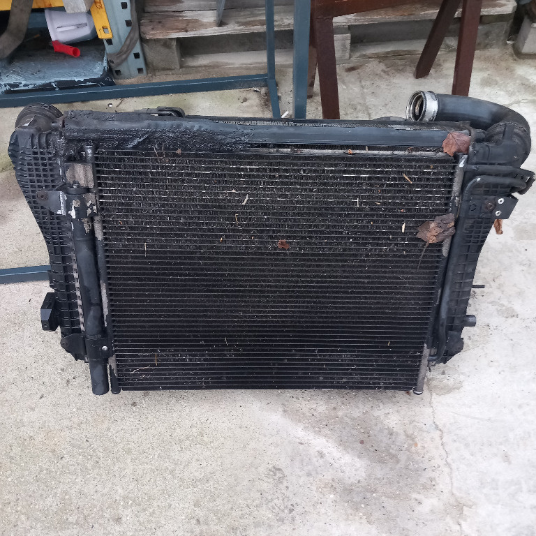 Radiator apa VW Touran Cross 2.0 TDI, 170CP, BMN, DSG monovolum 2007