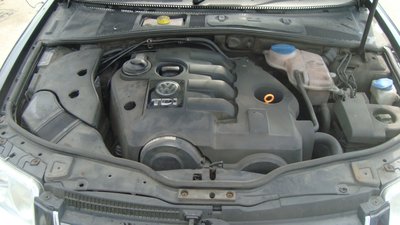Radiator clima AC VW Passat B5.5 din 2005 motor 1.