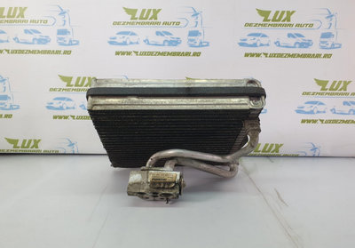 Radiator clima bord 1k0820679 Volkswagen VW Golf 5