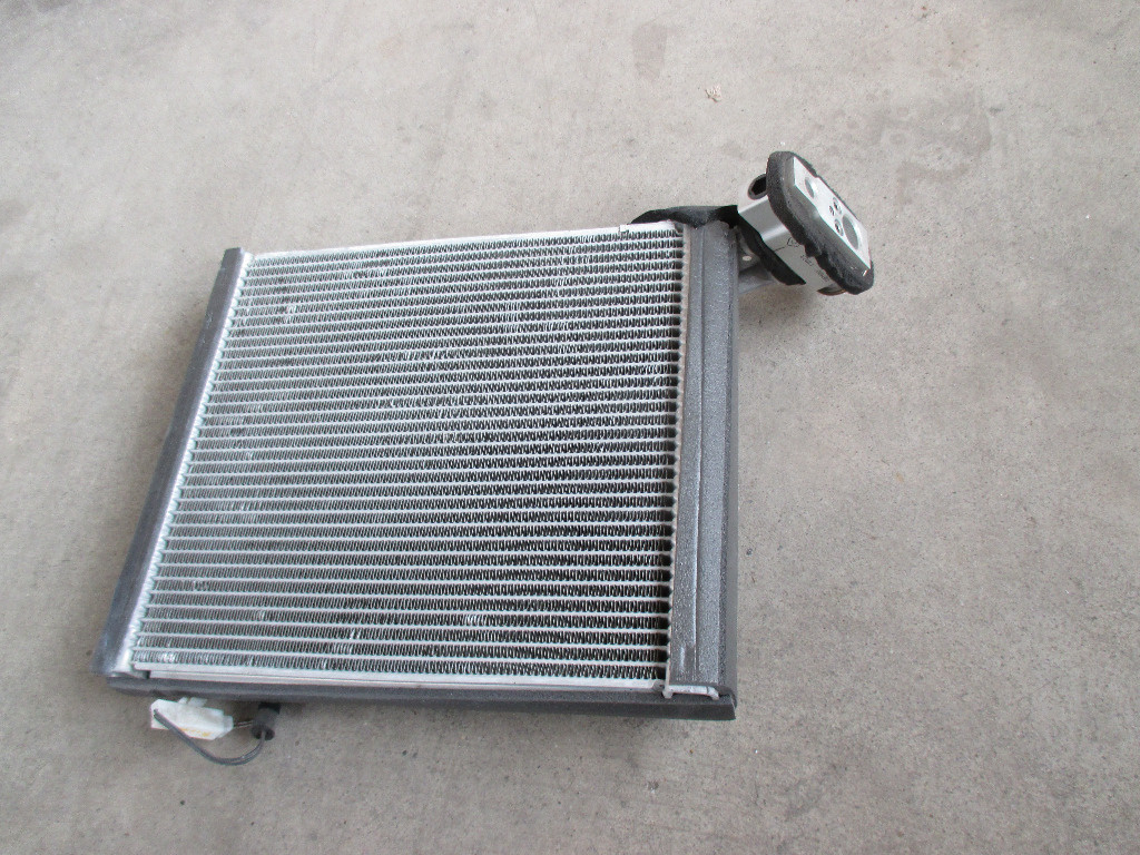 Radiator clima bord vaporizator DT447500-3070 / 447500-3070 Toyota Auris 2006 20072008 2009 2010 2011