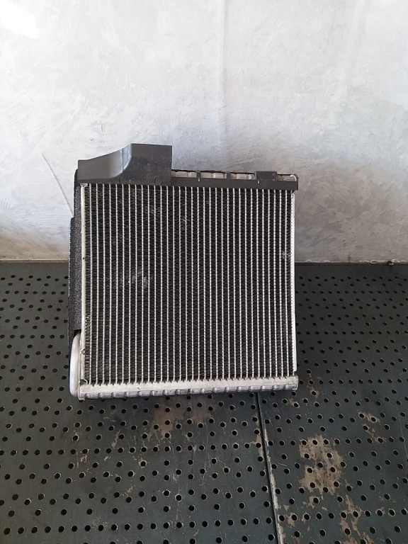 Radiator clima bord vw passat b6 3c 3c18