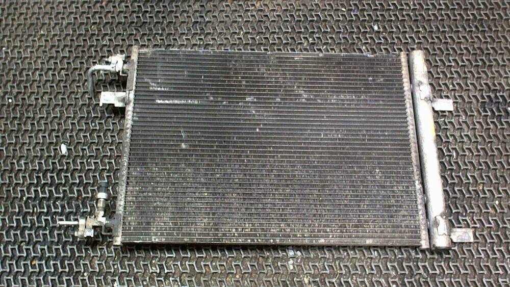 Radiator clima Opel Astra J 2011 1.6 Benzina Cod motor A16XER 115CP/85KW