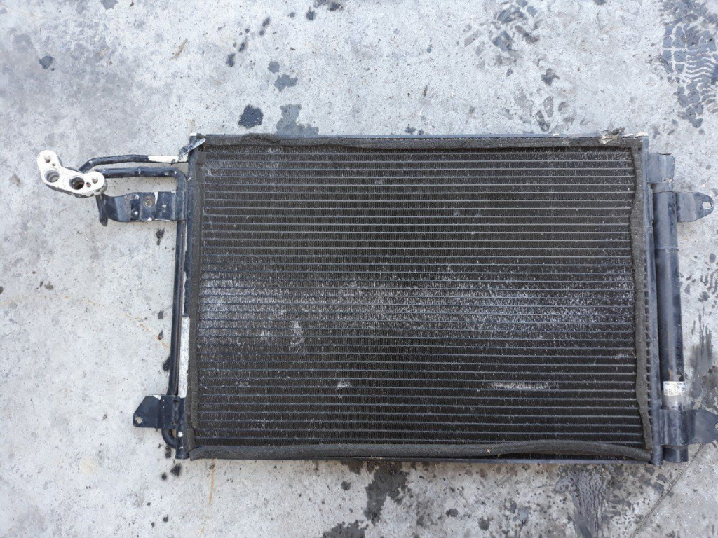 Radiator clima pentru VW Touran 2.0tdi cod: 1K0820411H