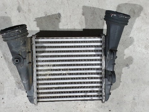 Radiator intercooler dreapta VW Passat B5.5 2.5 tdi 3B0145806