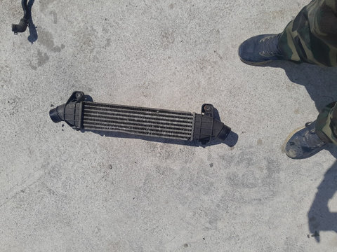 Radiator Intercooler Ford Mondeo MK3 An Fab 2005 Motorizare 2.0 Cod piesa : 1S7Q-9L440-AF