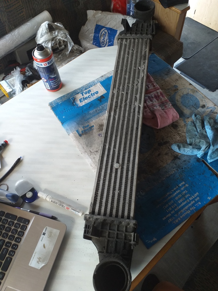 Radiator intercooler Mercedes E-class 2.2 CDI cod produs A2115001002