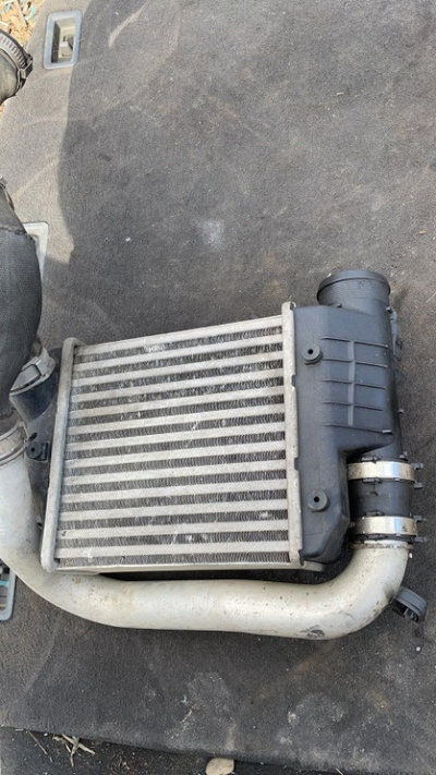 Radiator intercooler stanga Audi A6 C6 3.0 TDI All