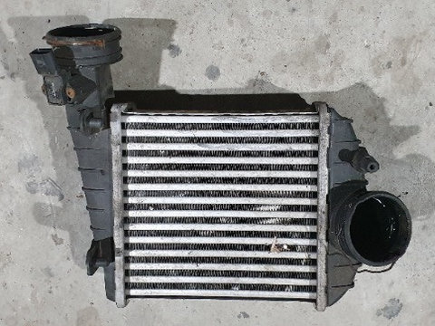 Radiator intercooler stanga VW Passat B5.5 2.5 tdi 3B0145805J