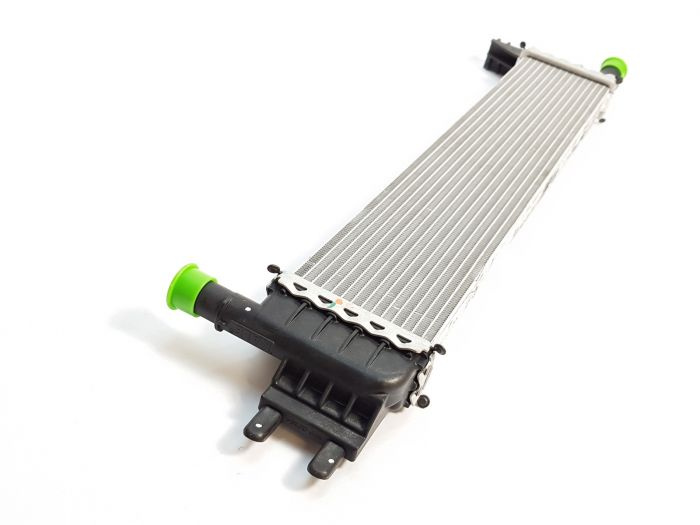 Radiator intercooler suplimentar NOU Dacia Duster 