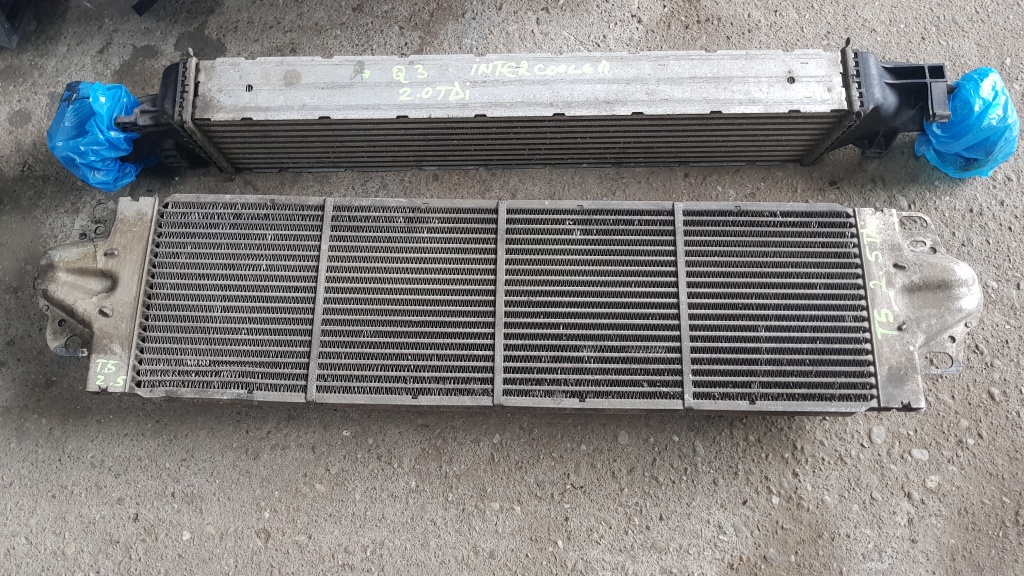 Radiator intercooler Volkswagen T5 2.5 TDI 2010