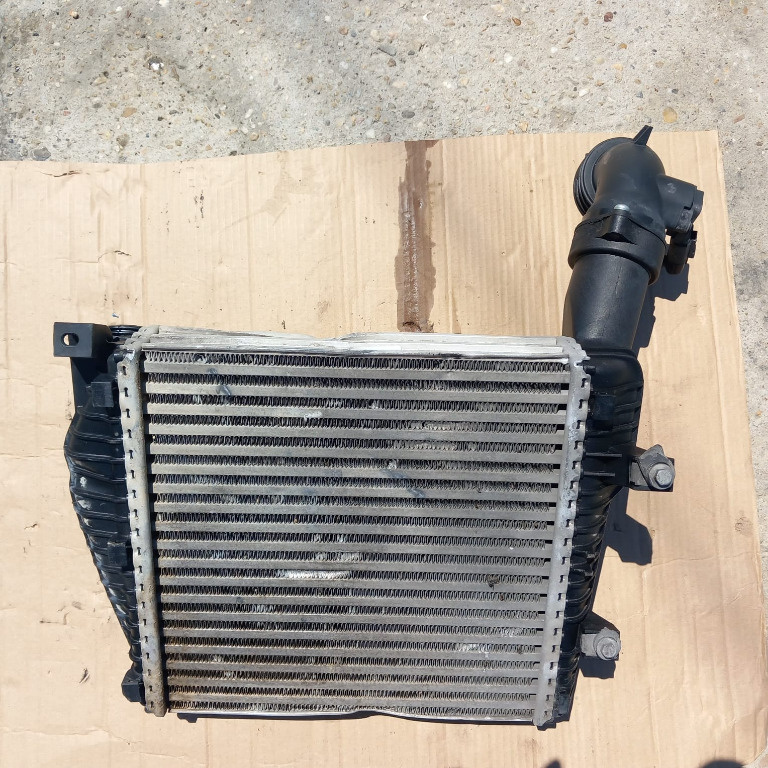 Radiator intercooler Volkswagen Touareg 