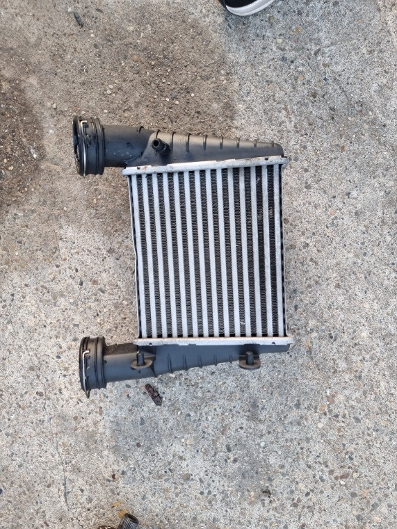 Radiator racire aer intercooler VW Passat B 5.5 1.