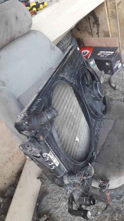 Radiator racire apa Vw Golf 4 benzina 19