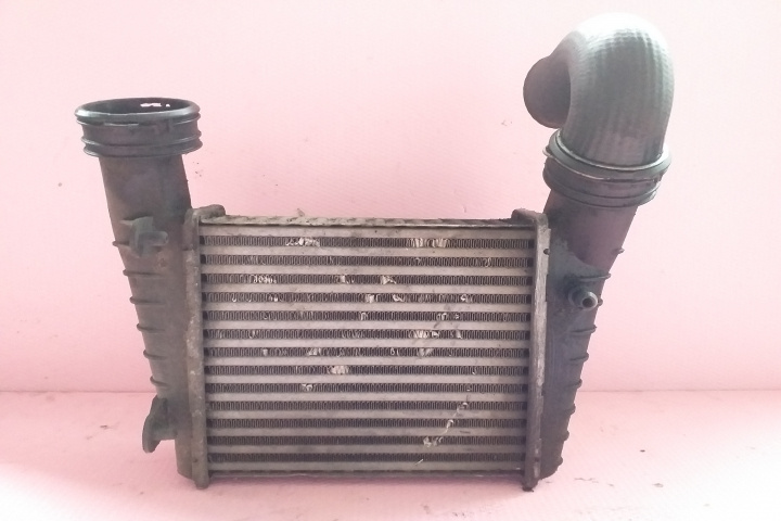 Radiator ulei Vw passat B5.5 1767888 1767888 Volkswagen VW Passat B5.5 [facelift] [2000 - 2005]
