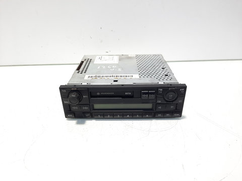 Radio casetofon, cod 1J0035152F, VW Golf 4 Cabriolet (1E7) (idi:563934)