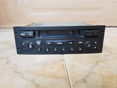 Radio casetofon Peugeot 206 307 cod 964544367700 2