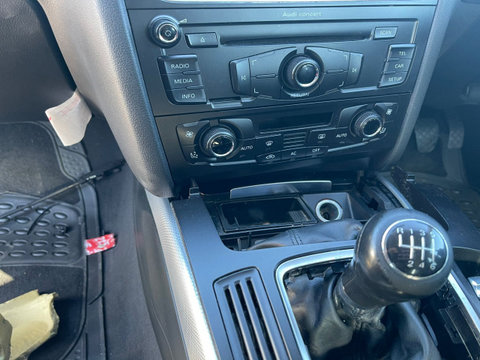 Radio cd Audi A4 B8/8K [2007 - 2011] Sedan 4-usi 2.0 TDI MT (143 hp)