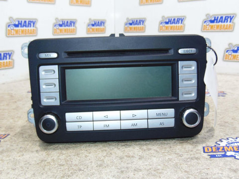 Radio CD avand codul 1K0035186T pentru VW Passat B6 2007