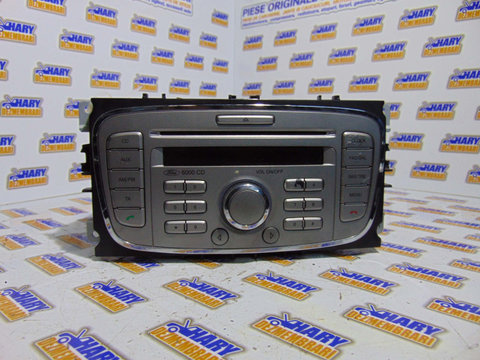 Radio CD avand codul 8M5T-18C815-AB pentru Ford Focus II