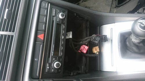 Radio cd casetofon Audi A3 8P A4 B6 B7 A