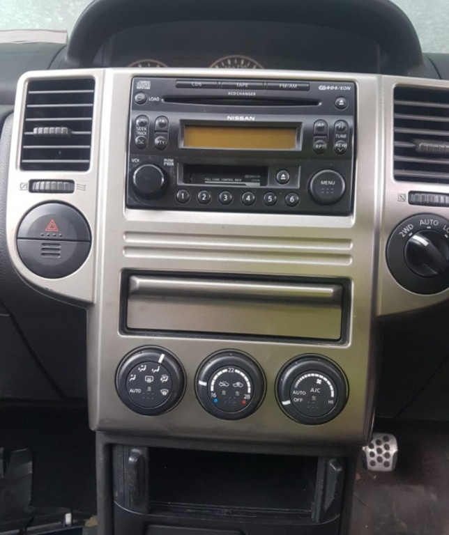 Radio CD casetofon magazie cd Nissan X T