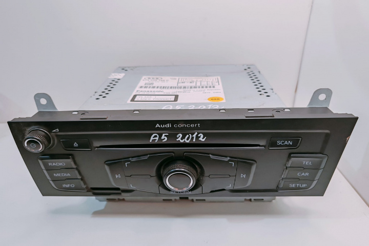 Radio CD, cod 8T2035186P 8T2035186P Audi