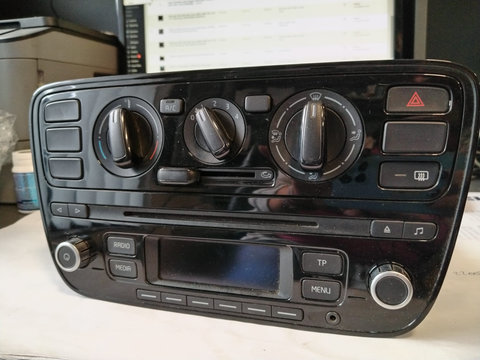 Radio CD cu climatronic Volkswagen Up ! (121, 122, BL1, BL2, BL3, 123) 2011-2023 1S0035156E 1S0820045R