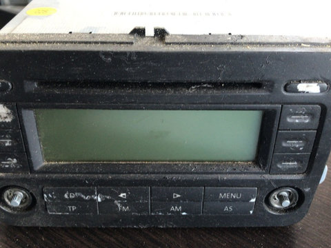 Radio CD cu codul 1K0035186G pentru VW Touran / Golf 5