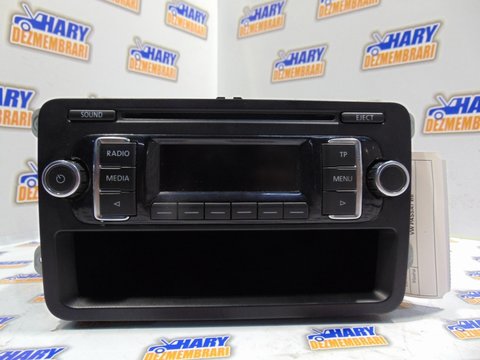 Radio CD cu codul 5K0035156A pentru VW Passat B6