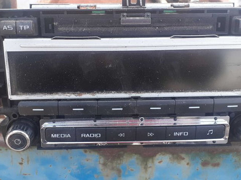 Radio CD cu MP3, cod 1Z0035161F, Skoda Octavia 2