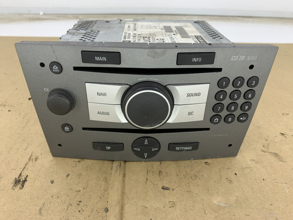 Radio CD cu navigatie Opel Astra H Z19DTH 2004-201