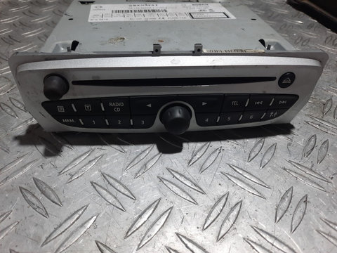 Radio cd cu navigatie Renault Megane III cod 281155040R