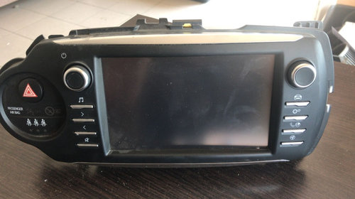 Radio CD cu navigatie Toyota Yaris 86140