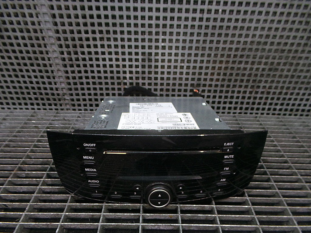 RADIO CD FIAT PUNTO PUNTO - - (2008 2012)