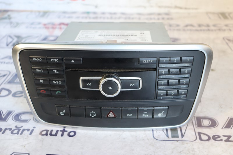 RADIO CD MERCEDES A-CLASS W176 / AN : 2013 - COD A2469009312