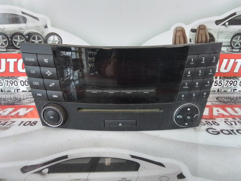 Radio CD Mercedes-Benz CLS 320 3.0 Motorina 2008, A2118702889