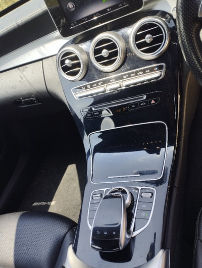 Radio cd Mercedes Benz w205 c class