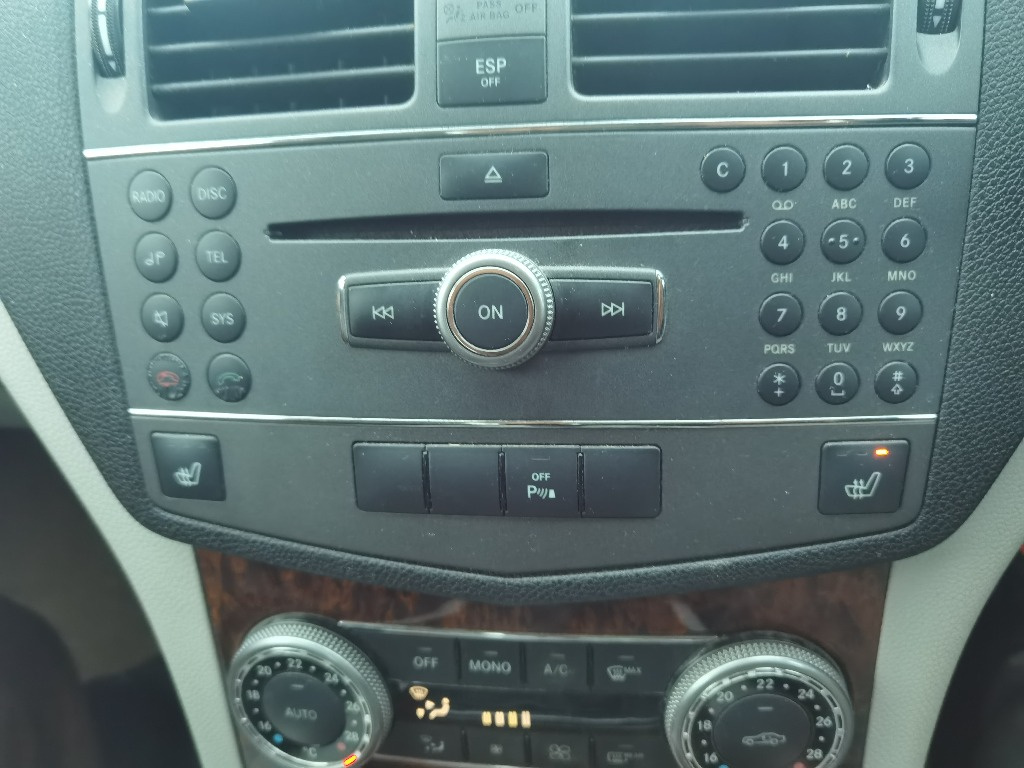 RADIO CD MERCEDES C-CLASS W204