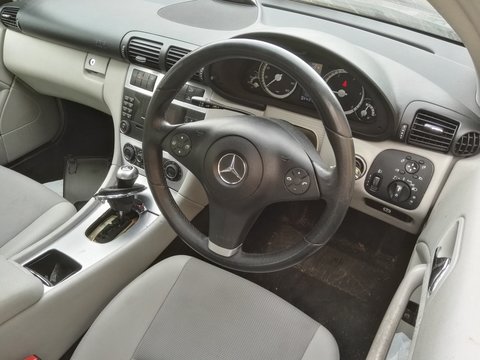 Radio cd mercedes clc an 2008