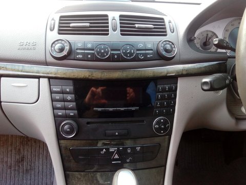 Radio cd Mercedes E CLASS, 320 AMG,3.2 benzina,AN 2004